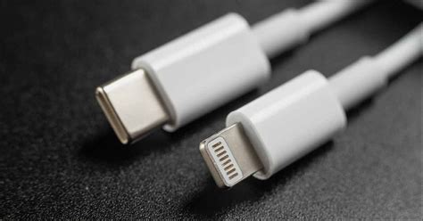 USB-C Cable Scams Non-Certified 20Gbps Speed Halving Exposed